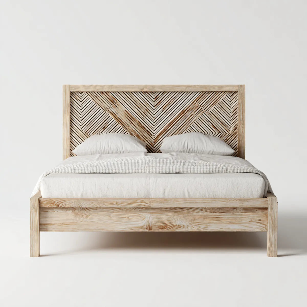 Letto matrimoniale 160 x 200 cm in legno massello sbiancato rettangolare con testiera decorata